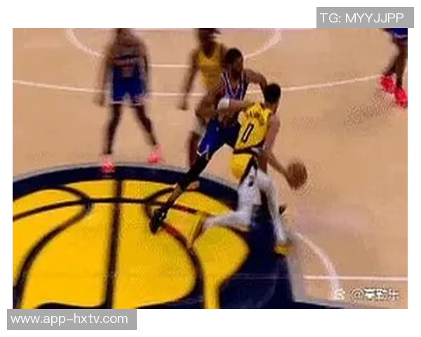 托布绝杀失利遭封盖03秒空接再被大帽翻倒在地真是倒霉透了