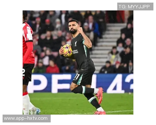 欧文呼唤萨拉赫归队认为他能为利物浦带来改变